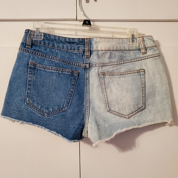 Women's Material Girl Light and Dark Wash Studded Denim Shorts - Picture 4 of 5